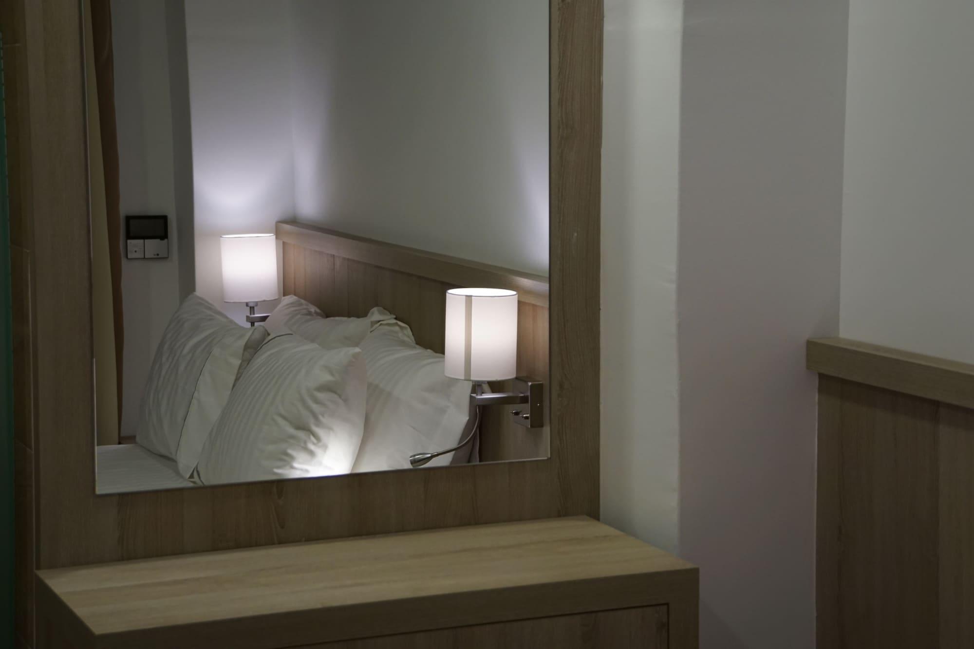 Port Hotel 2*