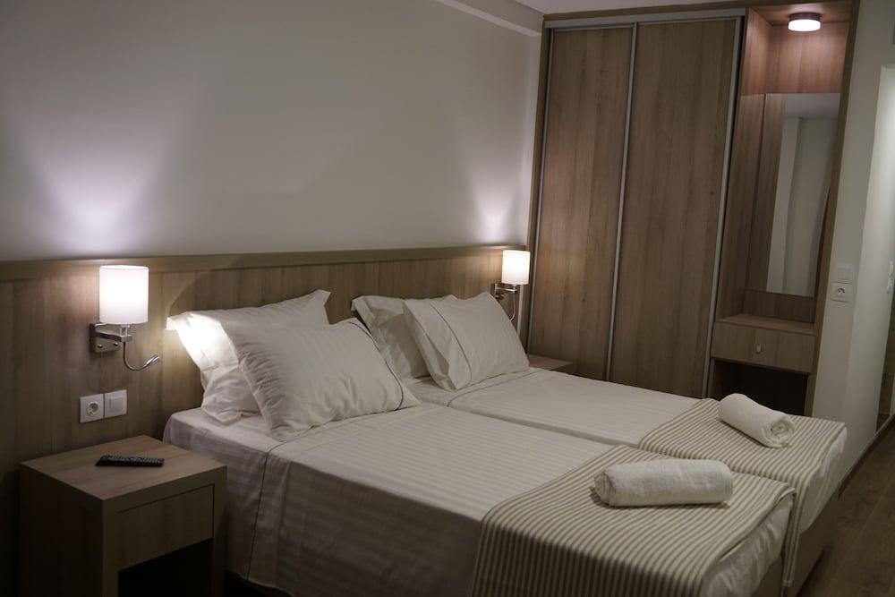 Hotel Port 2*
